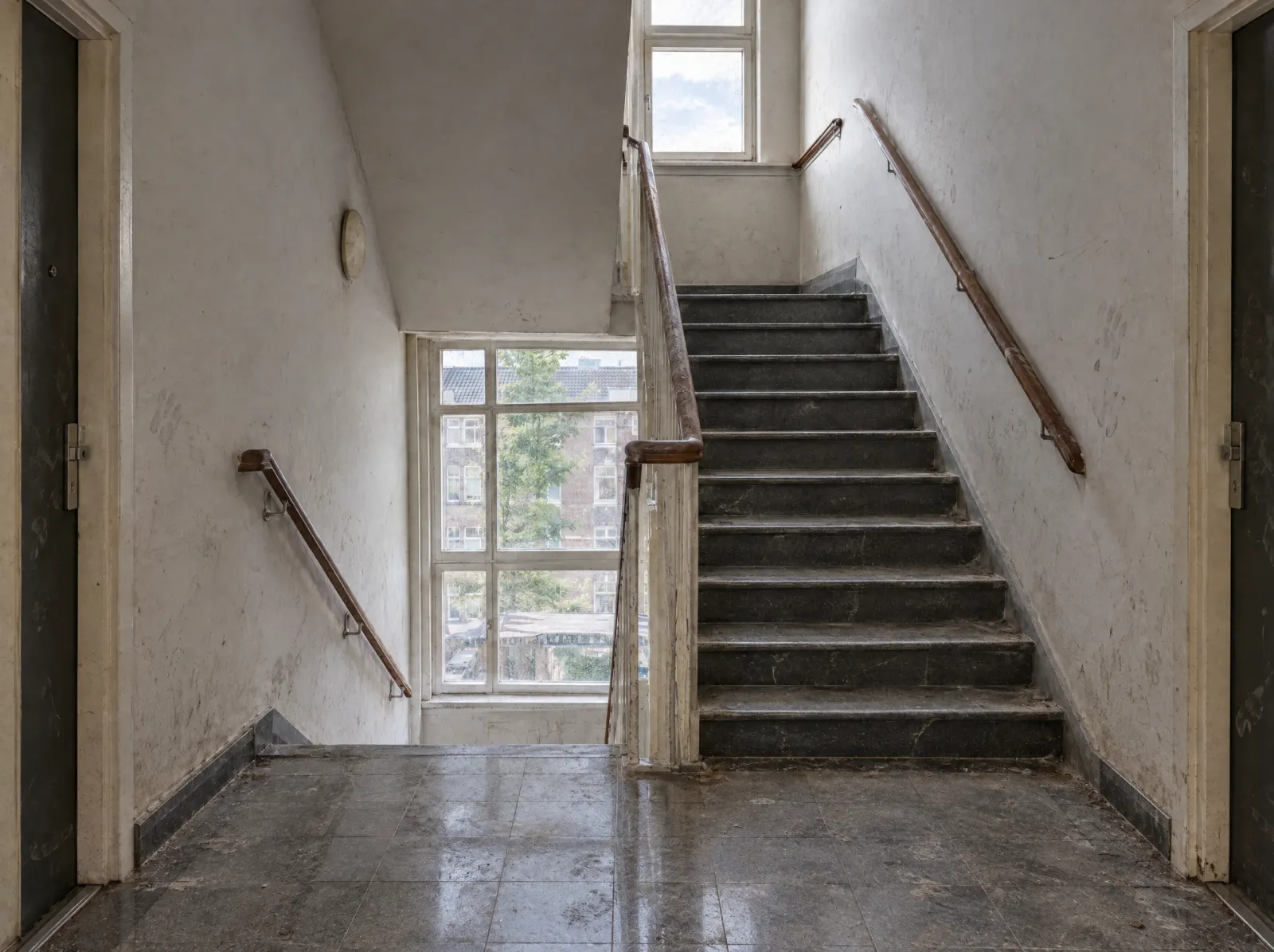 Trappenhuis VvE — voor